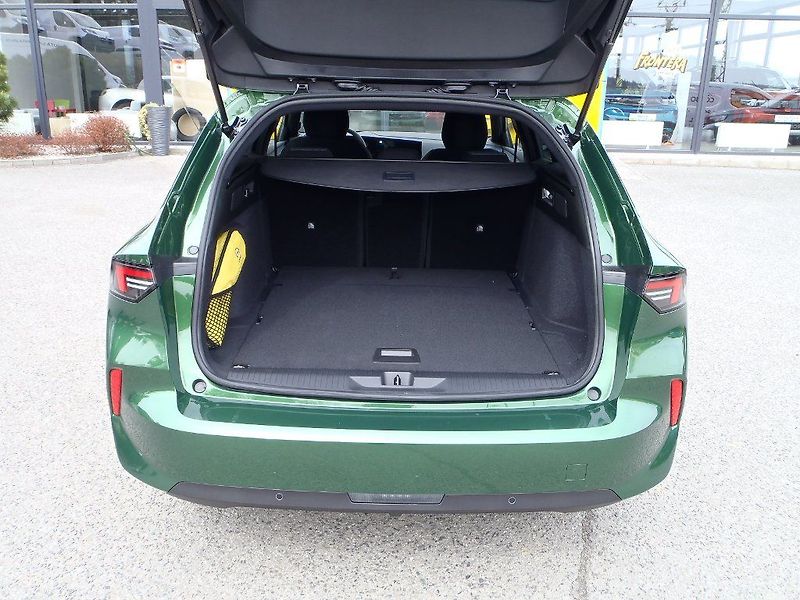 Opel Astra ST Edition Hybrid 1.2 Turbo - fotka 32 z 33