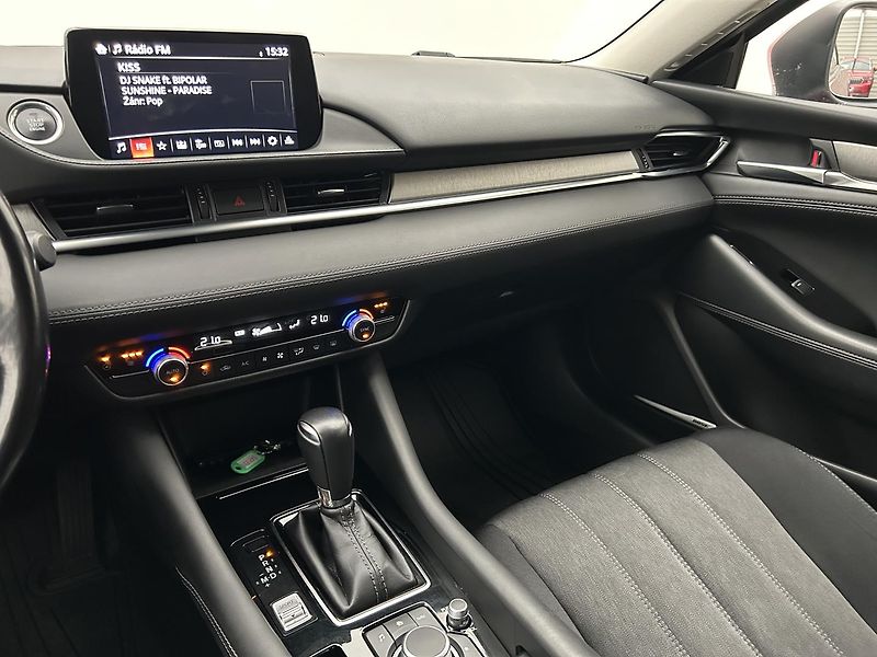 Mazda 6 2.5 Skyactiv-G TAKUMI - fotka 19 z 28