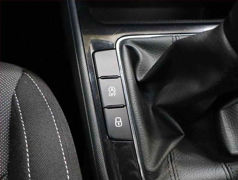 Škoda Fabia (2022) Ambition 1.0 TSI, Serv.kniha - fotka 13 z 17