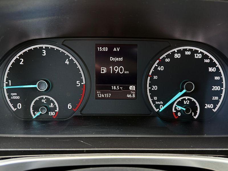 Ford Tourneo Connect 2,0 EcoBlue Titanium - fotka 28 z 38