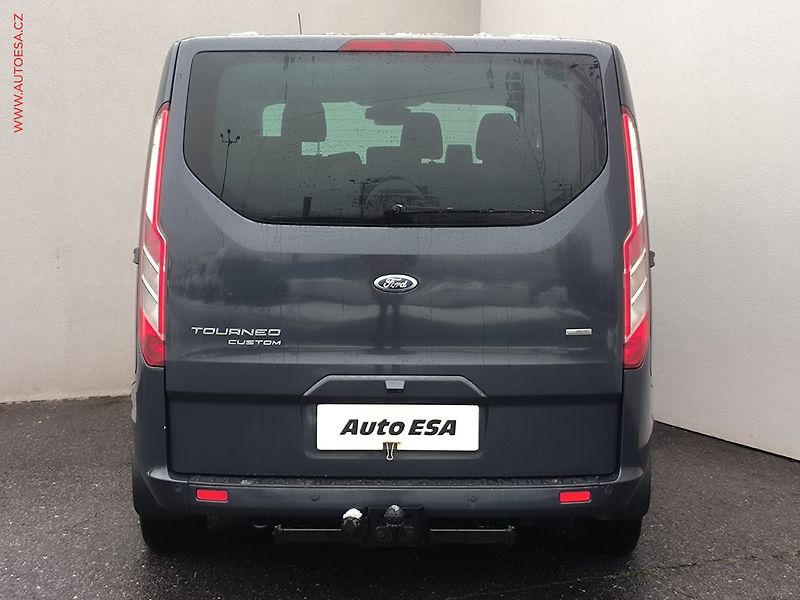 Ford Tourneo Custom (2014) 2.2TDCi, Titanium, TZ, navi - fotka 5 z 21