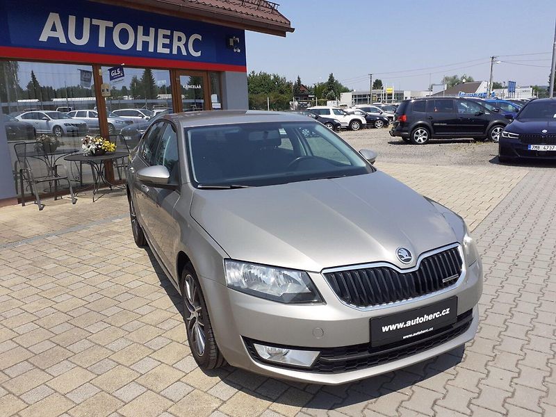 Škoda Octavia (2014) 1.6 TDi 81kW - fotka 2 z 34