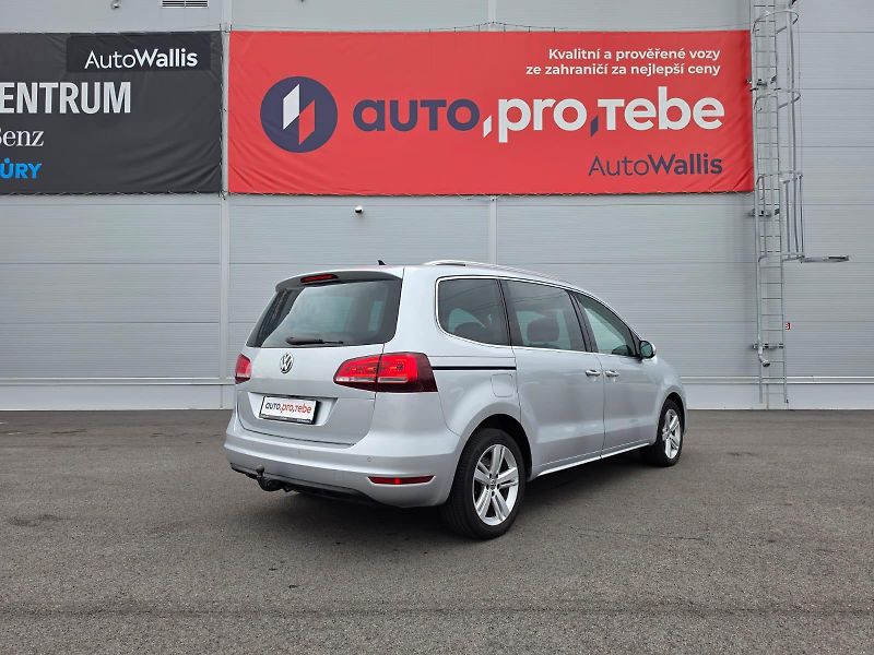 Volkswagen Sharan 2.0TDI DSG 4x4 7-M Webasto TZ - fotka 4 z 33