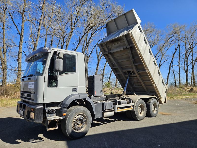 Iveco Trakker (1999) 3 STRANNÝ SKLÁPĚČ 6X4 - fotka 1 z 15