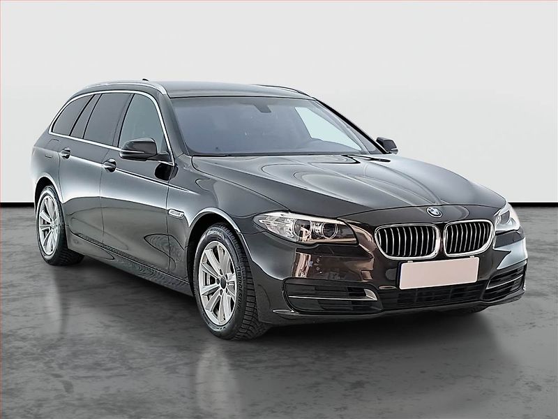 BMW Řada 5 (2015) 520d, Automat, Tempomat - fotografie inzerátu