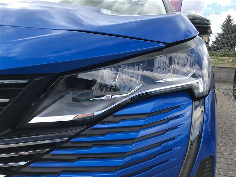 Peugeot 3008 1,5 1.5 BlueHDI 130 EAT8 96kw - fotka 26 z 27