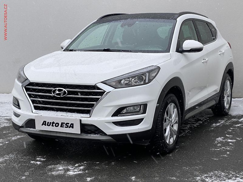 Hyundai Tucson (2019) 1.6 CRDi, AT, panor, navi - fotka 3 z 19