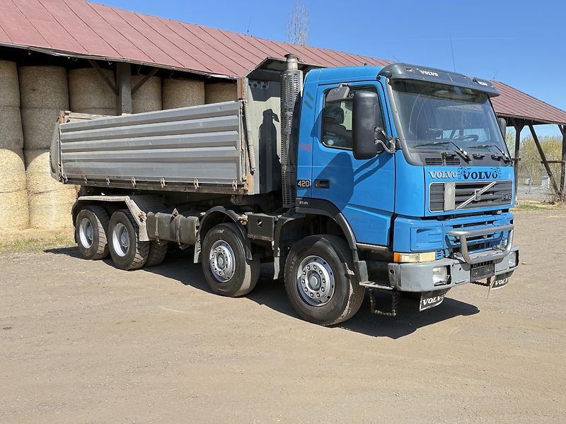 Volvo FM (2002) 420 8x4 MANUAL - fotka 6 z 12