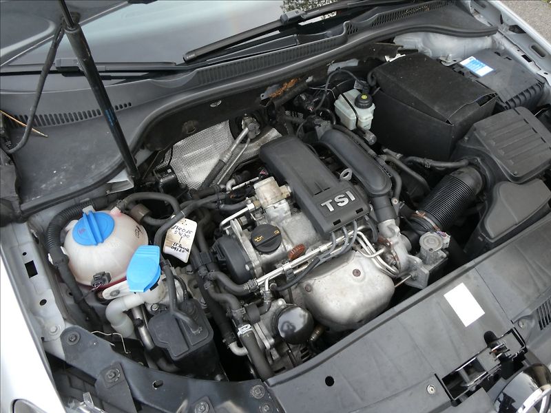 Volkswagen Golf 1,2 TSi 77kW MATCH serviska - fotka 38 z 45