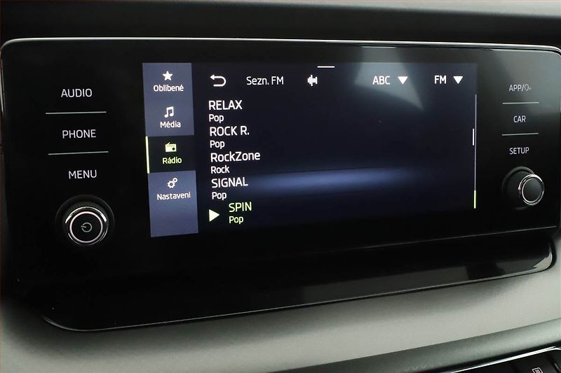 Škoda Octavia (2023) Ambition 2.0 TDI, ČR,1.maj - fotka 10 z 16