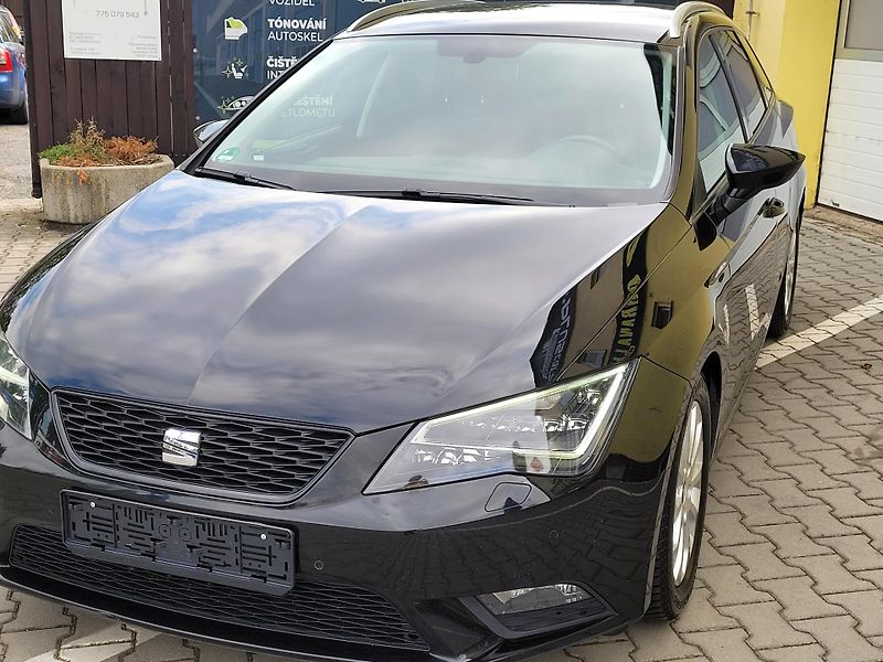 Seat Leon 2,0 TDI Style *SERV.KNÍŽKA* - fotka 3 z 45