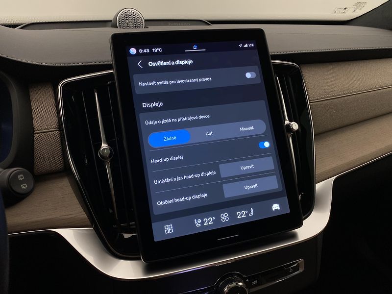Volvo XC90 T8 AWD RECHARGE BRIGHT ULTRA 7 - fotka 60 z 73