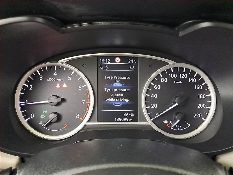 Nissan Micra (2017) 0.9 IG-T, ČR,1.maj, Serv.kniha - fotka 11 z 17