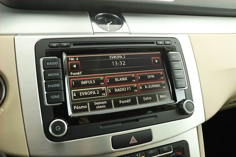 Volkswagen Passat CC (2011) 2.0 TDI, 4X4, Serv.kniha - fotka 11 z 15