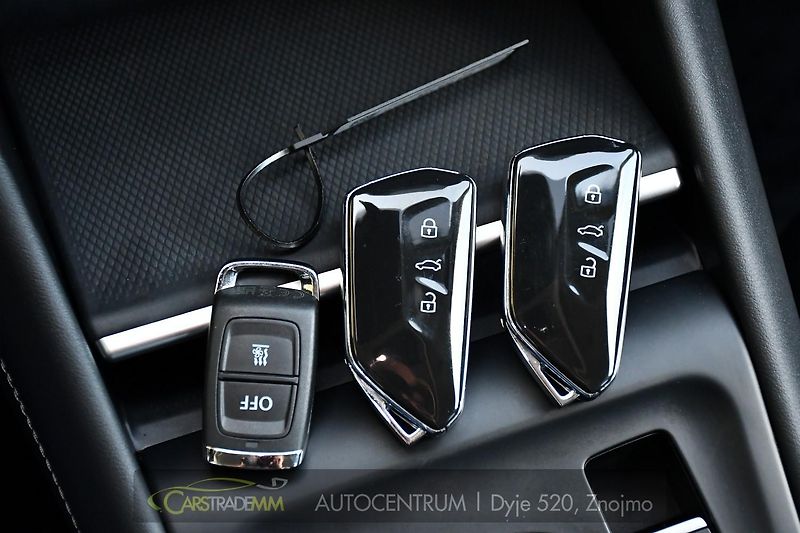 Volkswagen Tiguan 2.0TDi N.TOP 4M ZÁRUKA - fotka 36 z 55