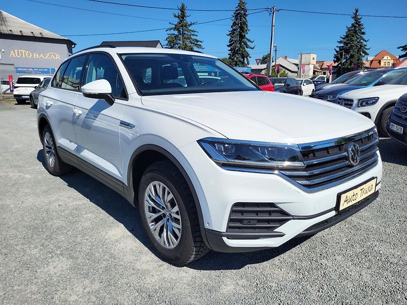 Volkswagen Touareg 3.0 V6 TDi DSG 4MOTION - fotka 6 z 46