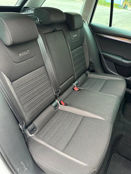 Škoda Octavia (2018) III FL SCOUT 2.0 TDI 135kW 4x4 - fotka 18 z 34