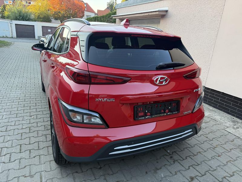 Hyundai Kona eletric-TOP STAV- záruka-40kWh - fotka 3 z 20