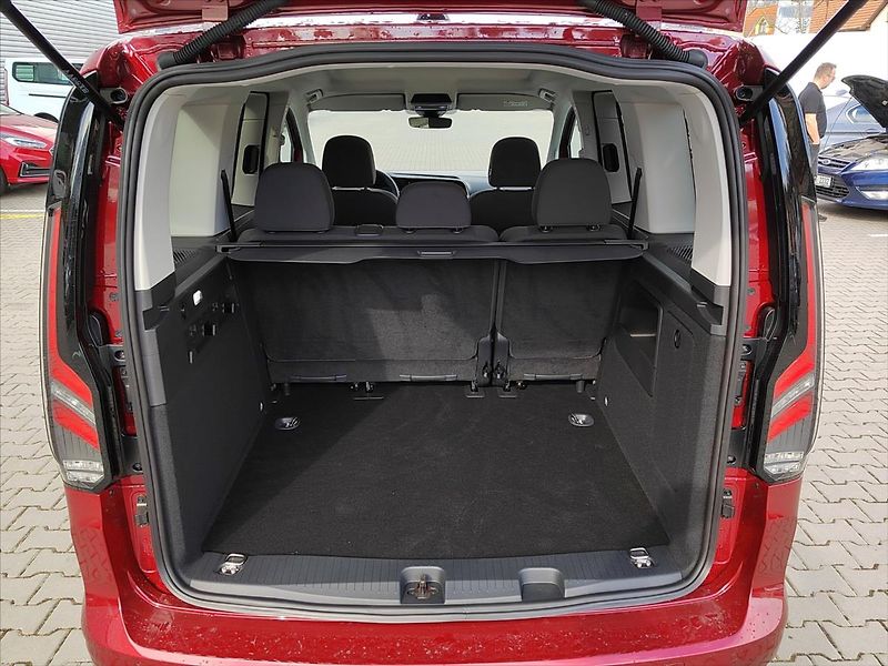 Ford Tourneo Connect 2,0 EcoBlue 90kW/122 koní 6 st - fotka 18 z 28