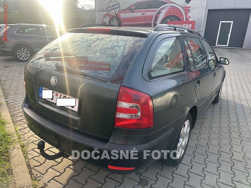 Škoda Octavia (2007) 2.0TDI, DSG - fotka 2 z 3