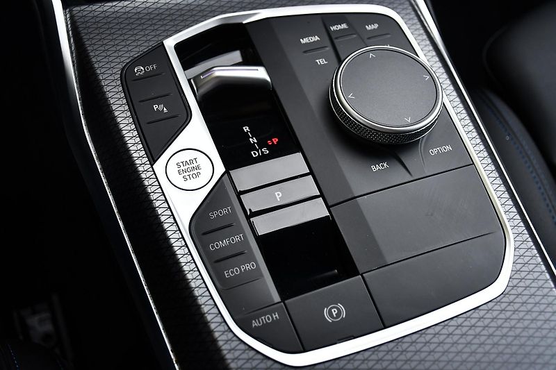 BMW Řada 3 320d xDrive MSPORT ČR 3LZÁRUKA - fotka 26 z 46