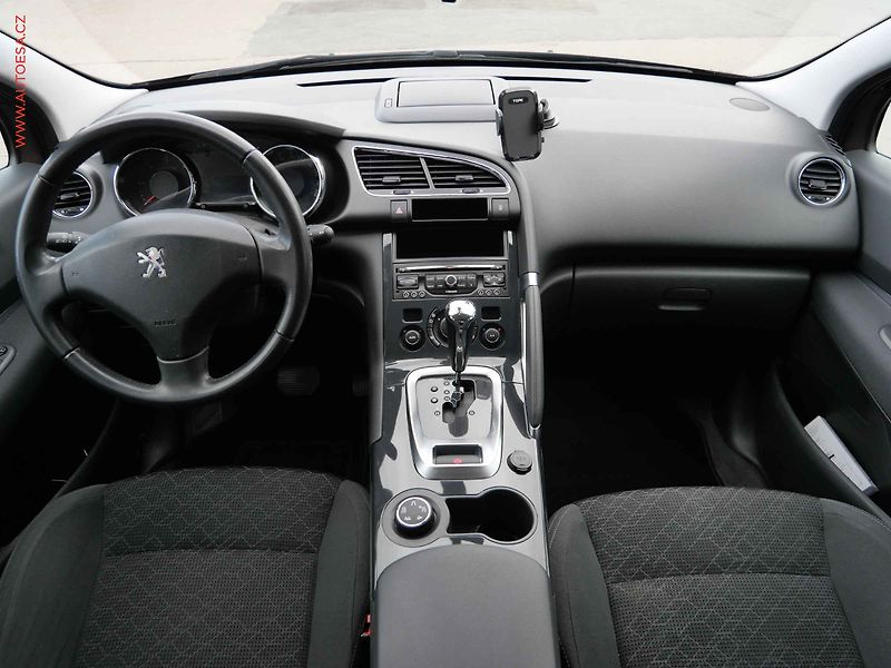 Peugeot 3008 (2015) 1.6HDi, AT, TZ, navi - fotka 8 z 22