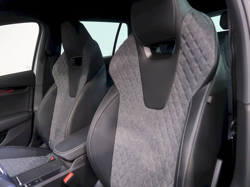 Škoda Octavia (2026) SPORTLINE 2.0TDI 110KW DSG TAŽ - fotka 14 z 41