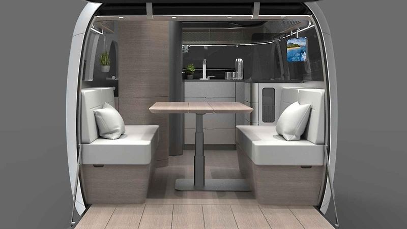 Koncept obytného přívěsu Travel Trailer od firmy Airstream vznikl ve spolupráci s renomovaným designérským studiem F. A. Porsche.