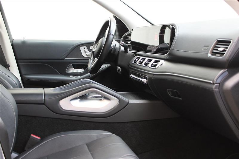 Mercedes-Benz GLE 300d 4M/ZÁRUKA/38tkm/CZ - fotka 29 z 46