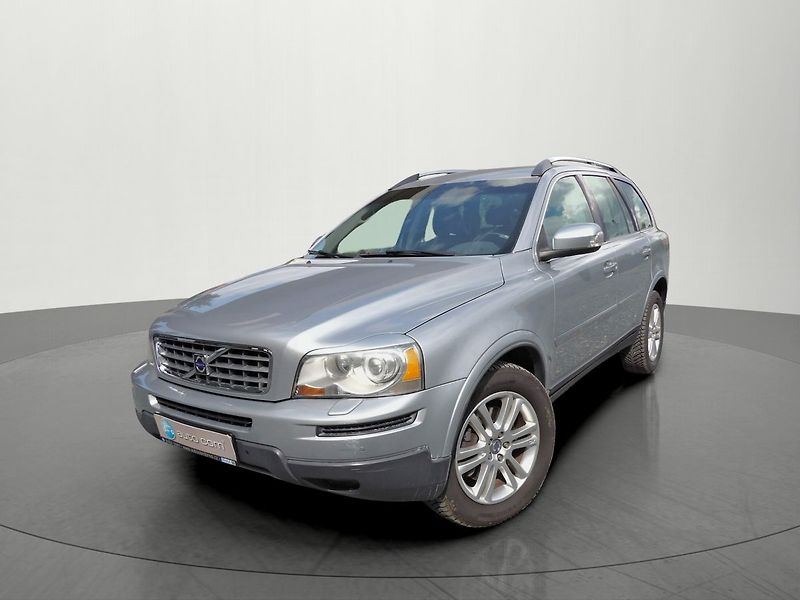Volvo XC90 2.4D5 136kW AWD Summum Xenon - fotka 24 z 24