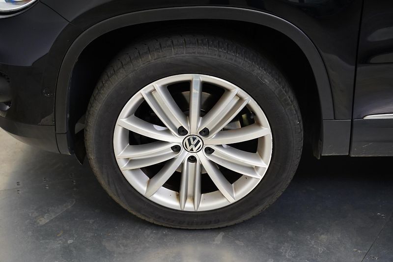 Volkswagen Tiguan - fotka 11 z 27