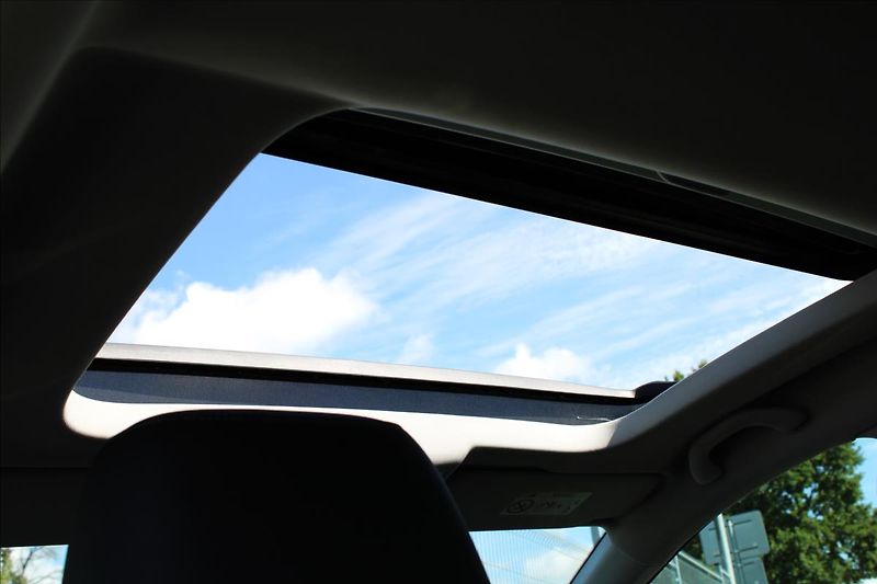 Seat Leon 1,8 TSi Xcellence FullLED, ACC - fotka 30 z 48