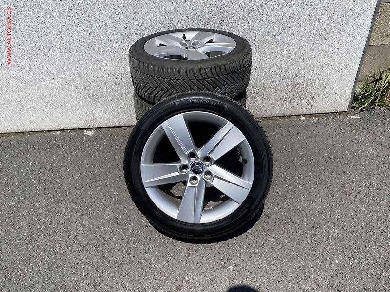 Škoda Fabia (2016) 1.0 MPi, Active, +ALU - fotka 17 z 17