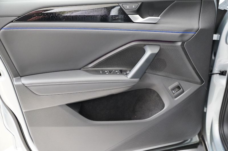 Volkswagen Tiguan - fotka 12 z 26