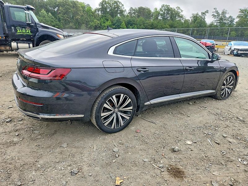 Volkswagen Arteon (2020) SE - fotka 4 z 11