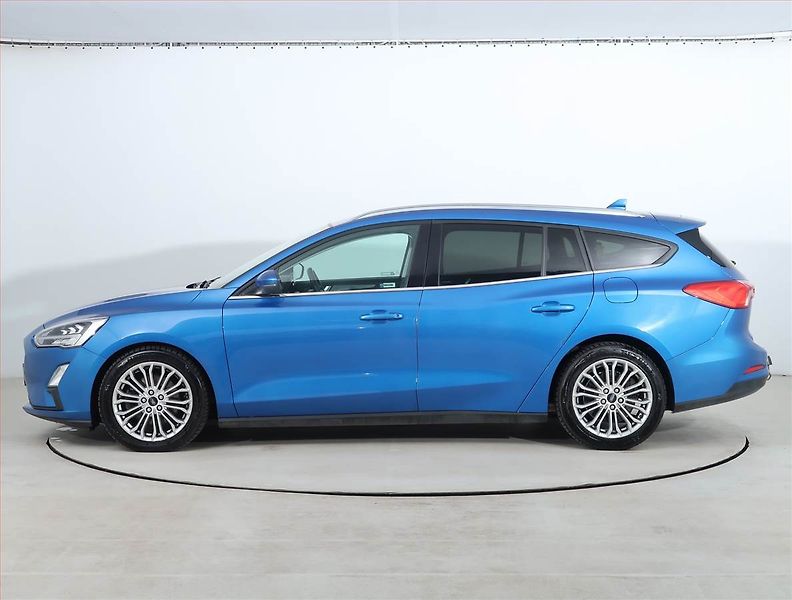 Ford Focus (2019) 2.0 EcoBlue, Automat, Navi - fotka 3 z 22