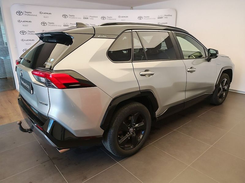 Toyota RAV4 2.5 Hybrid Selection 4WD - fotka 4 z 38