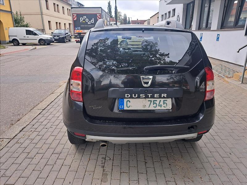 Dacia Duster 1,5 dCi Black edition - fotka 8 z 48