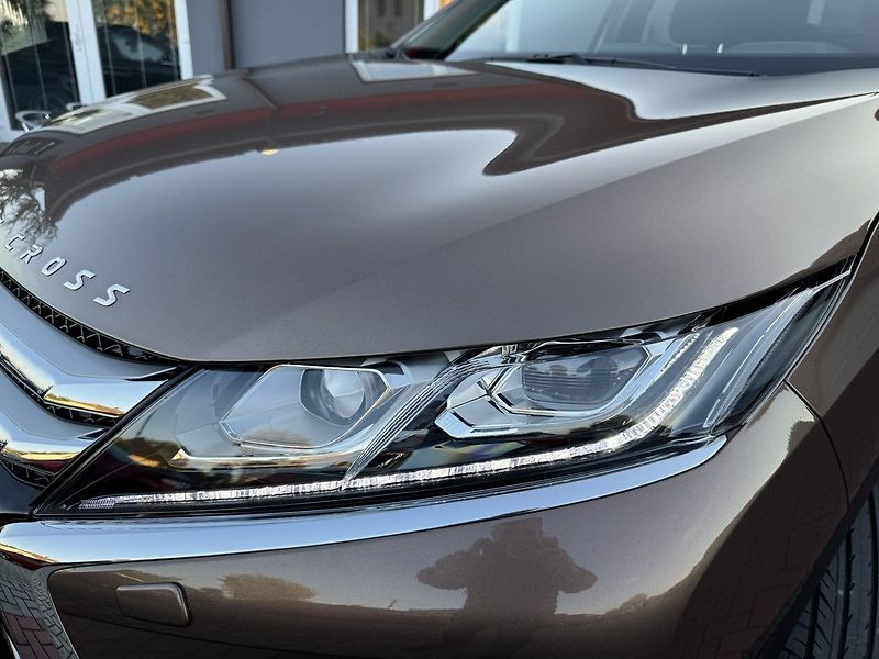 Mitsubishi Eclipse Cross (2019) 1.5 T-Mivec LED Blis Kamera - fotka 34 z 50