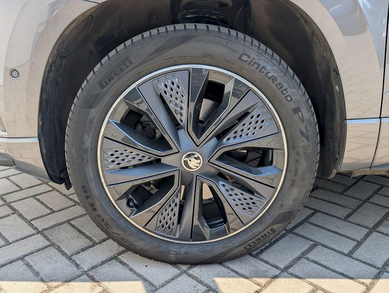 Škoda Karoq (2024) 2,0 TDI / 110 kW DSG 4x4 Sport - fotka 15 z 30