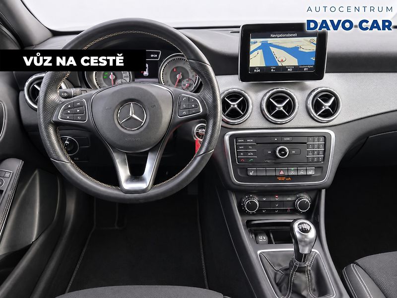 Mercedes-Benz GLA 1,6 180 90 kw Bi-Xenon Navi - fotka 2 z 10