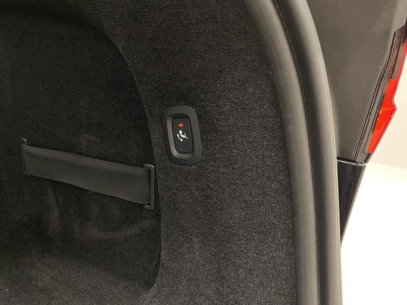 Volvo V90 CC B5 AWD BRIGHT PLUS AUT - fotka 35 z 63