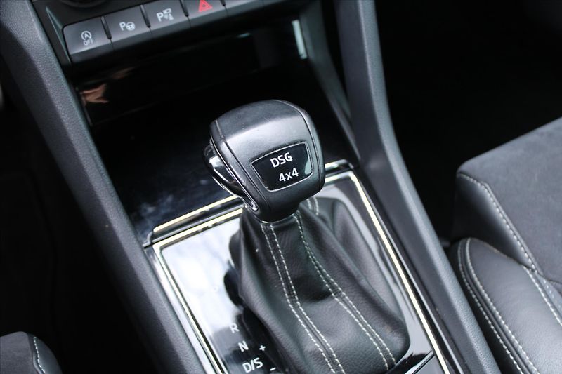 Škoda Kodiaq 2.0 TDI 140kW SPORTLINE 4x4 ČR - fotka 22 z 29