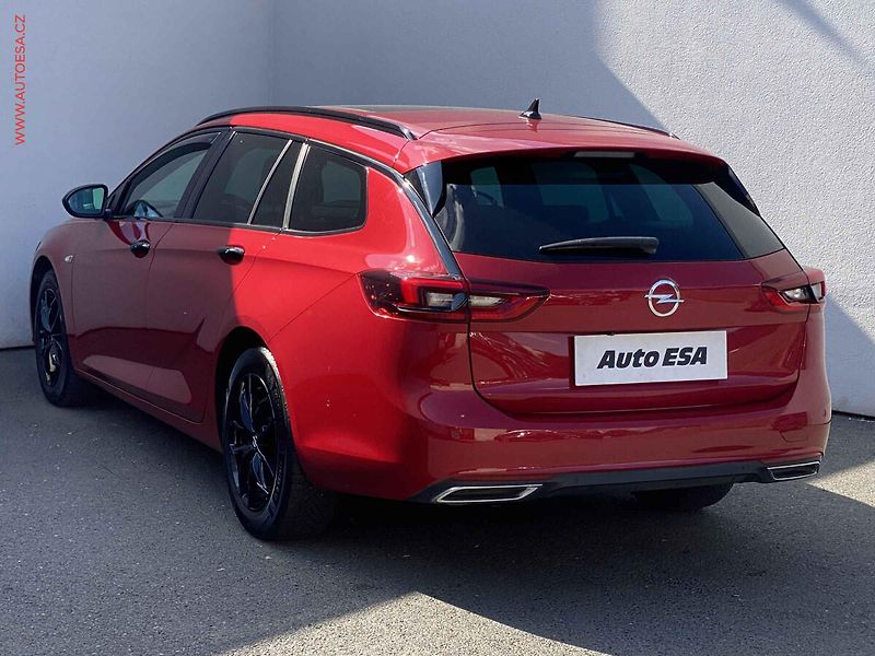 Opel Insignia (2021) 2.0 CDTI, AT, panor. kamera - fotka 6 z 21