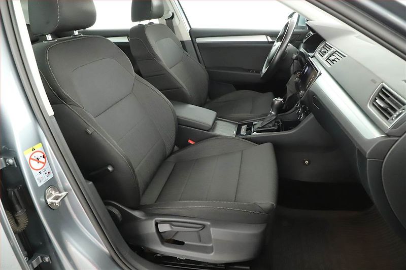 Škoda Superb (2019) Ambition 2.0 TDI, Automat - fotka 17 z 19