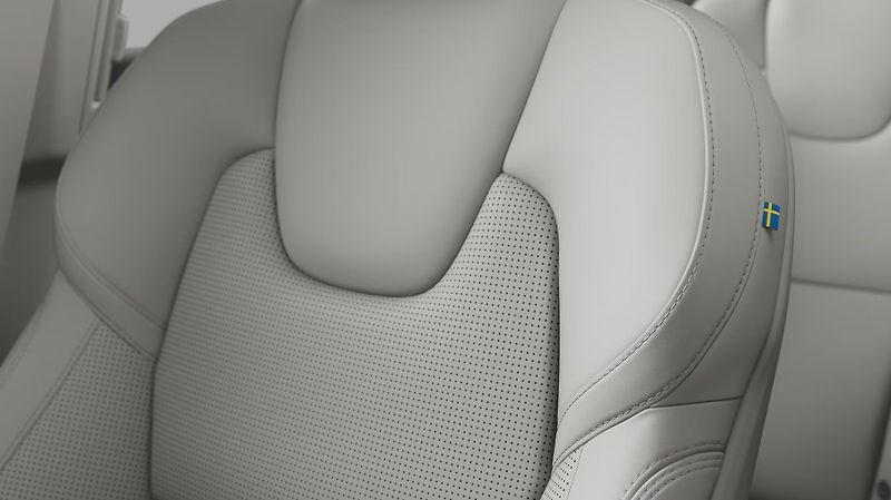 Volvo XC90 (2026) T8 PLUS BRIGHT +4SERVIS/ZÁRUKA - fotka 7 z 13
