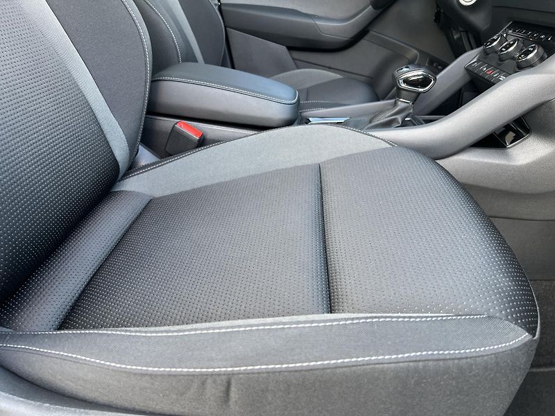 Škoda Karoq Style Plus 2.0TDi 85kw DSG ALU - fotka 42 z 49