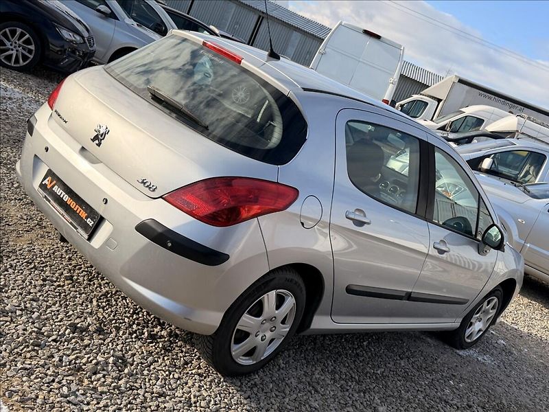 Peugeot 308 1,4 16V KLIMA - fotka 5 z 23