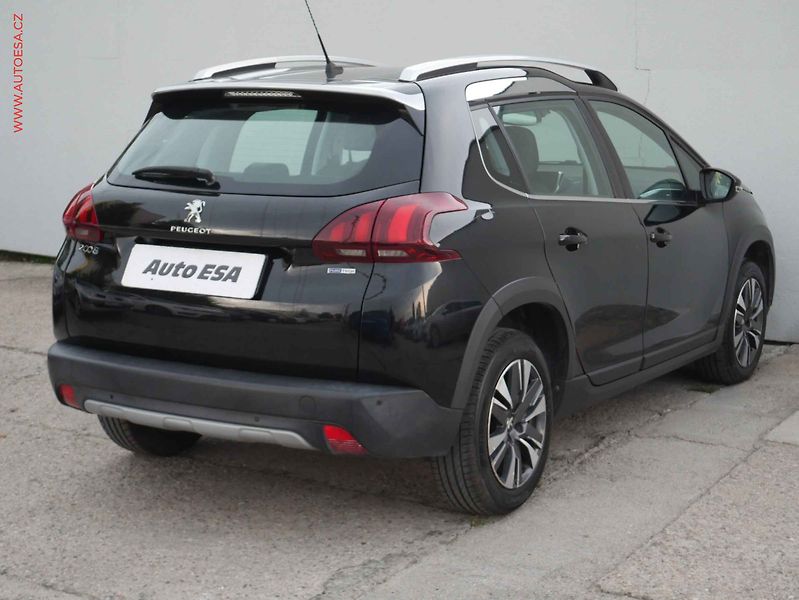 Peugeot 2008 (2016) 1.2 PT, AT, autoAC - fotka 6 z 19