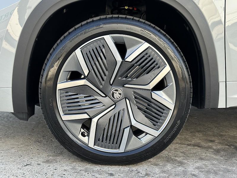 Škoda Kodiaq 2.0TDi 4x4 Sportline 193PS 7MÍ - fotka 15 z 53